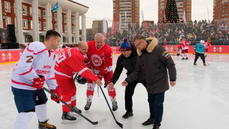 «Легенды хоккея» провели матч с любительской командой жителей Подмосковья в Чехове