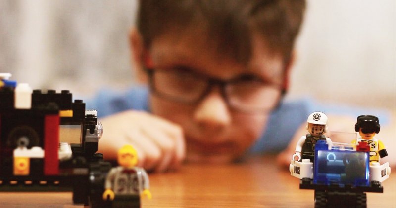 В Одинцово медики достали из бронхов ребенка деталь конструктора "Лего"