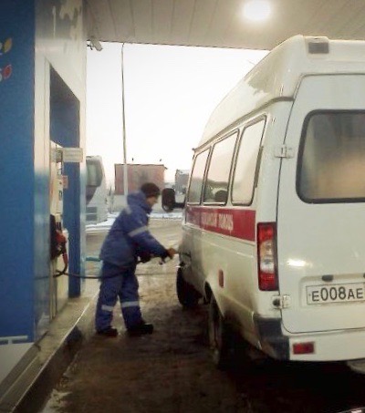 Сегодня в Подмосковье перестали работать топливные карты водителей "Скорой помощи"