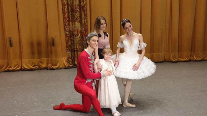 Губернатор Подмосковья помог исполнить мечту девочки о балете