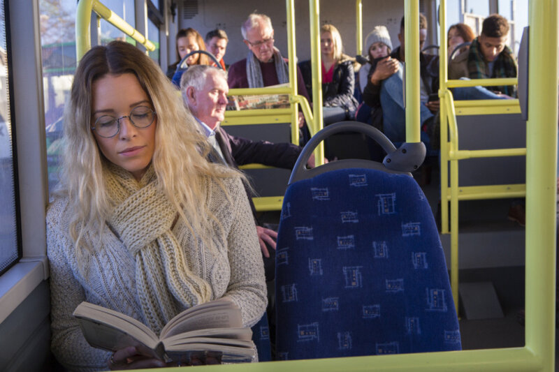 Акция «Читающий транспорт» в Подмосковье набирает популярность