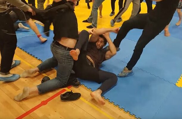 Соревнования по джиу-джитсу в Красногорске завершились массовой дракой