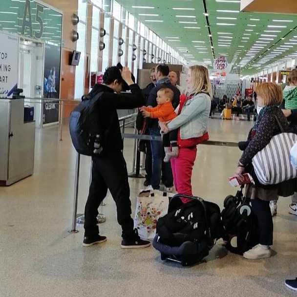 Гражданину Марокко, прописанному во Фряново, спустя четыре дня разрешили покинуть аэропорт Внуково