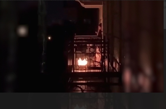 Жители Видного приготовили шашлык прямо на балконе многоэтажки