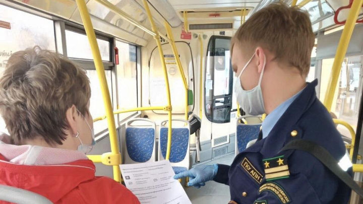 В общественном транспорте Подмосковья более 30 человек пытались проехать без QR-кода