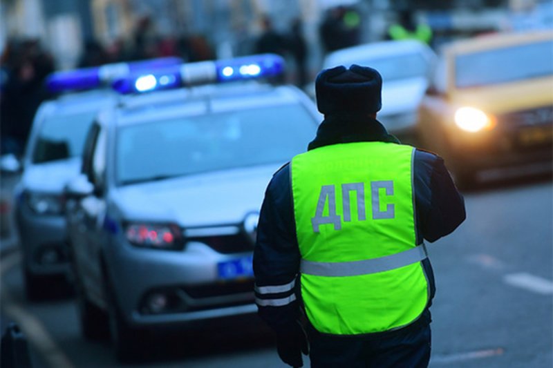 На Новорижском шоссе в Подмосковье иномарка насмерть сбила пешехода