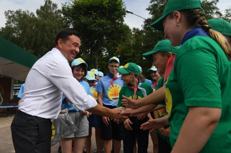 Губернатор Московской области проверил работу детского лагеря «Осётр» в Зарайске