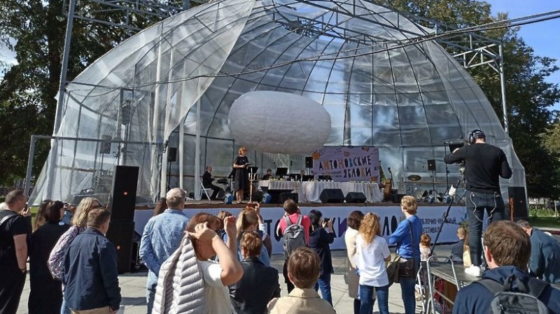 Яблочно‑книжный фестиваль стартовал в Коломне
