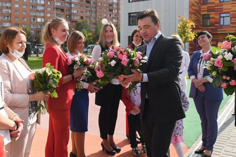 Губернатор Подмосковья поздравил работников дошкольного образования с праздником
