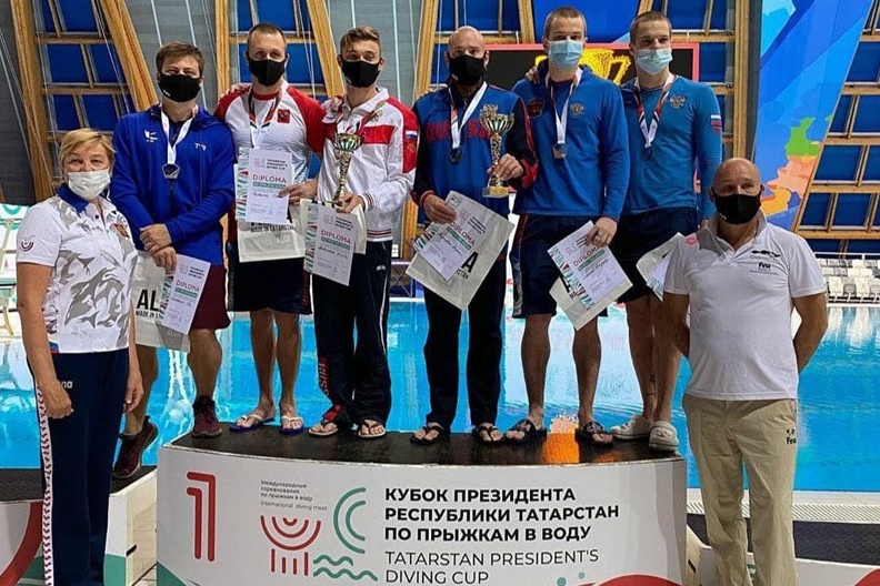 Подмосковные спортсмены завоевали 7 медалей на соревнованиях по прыжкам в воду в Казани