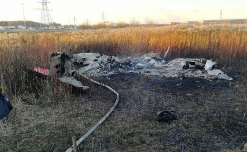 Легкомоторный самолет загорелся после аварийной посадки в Люберцах