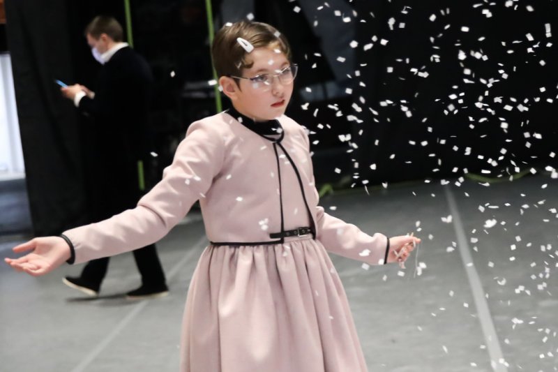 Губернатор Московской области исполнил мечту 10-летней Арины из Королёва