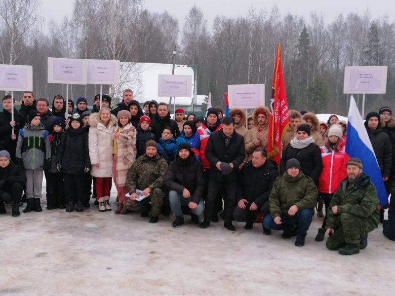Более 80 школьников приняли участие в военно-патриотической игре «Зарница» в поселке Лесном