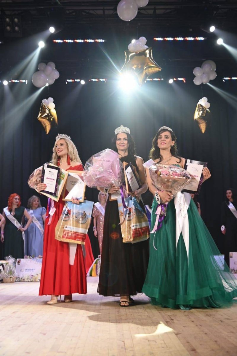 Глава Люберец поздравил победительниц конкурса "Мамочка-люберчаночка-2021"