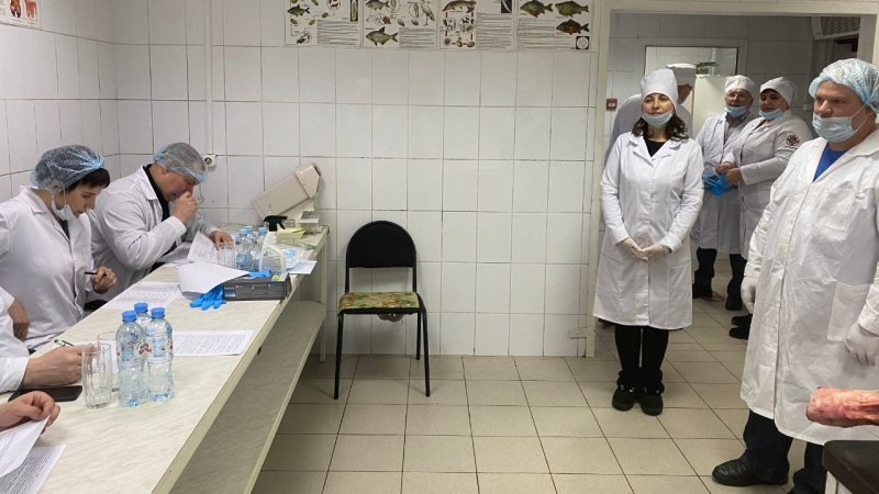 Около 50 ветсанэкспертов допущено к проверке мясной продукции на рынках Подмосковья
