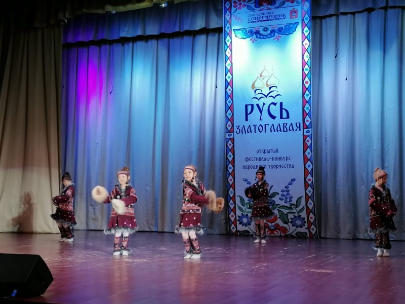 Более 40 коллективов выступили на фестивале-конкурсе народного искусства и творчества «Русь златоглавая» 