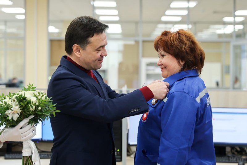 Губернатор наградил сотрудников скорой помощи в Красногорске