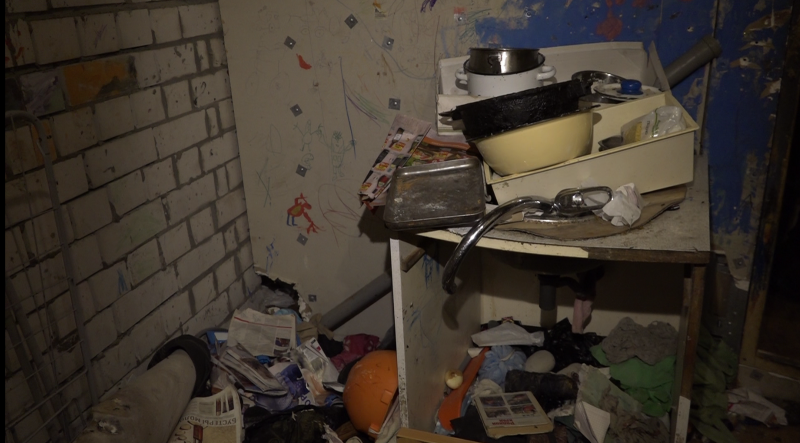 Органы опеки Сергиевого Посада изъяли из жуткой квартиры четырёх детей