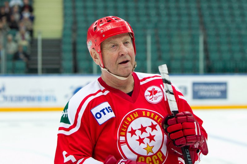 Легенда советского хоккея Юрий Ляпкин награждён государственной наградой в преддверии Дня России