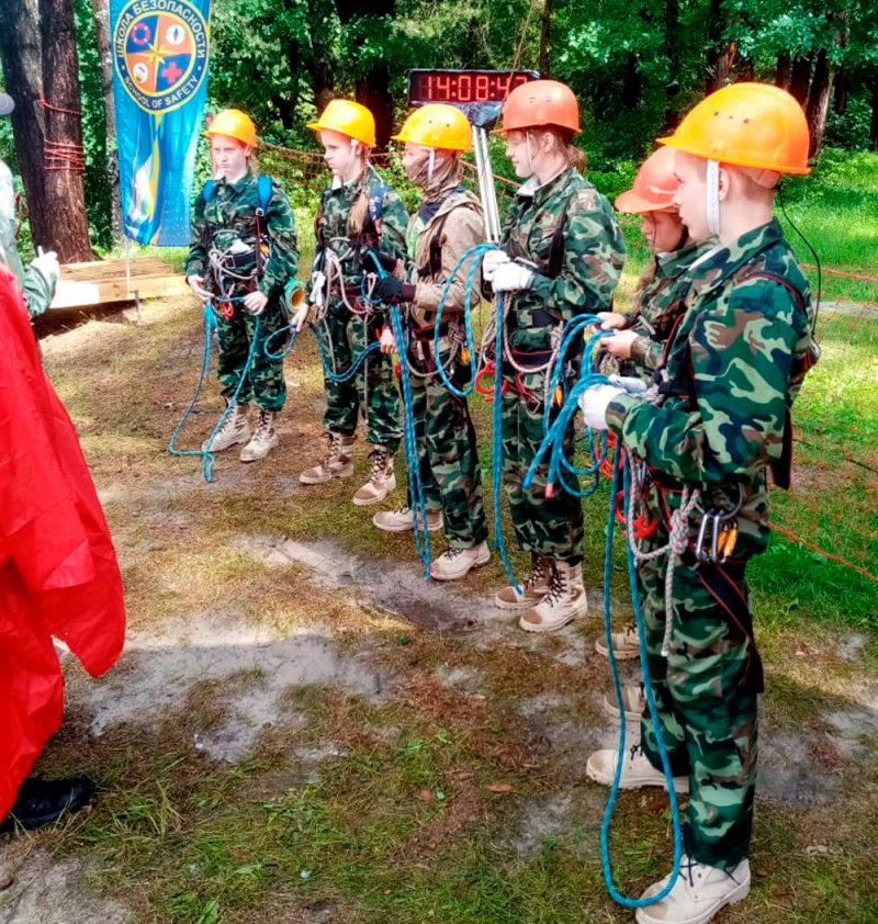 Пушкинские школьники приняли участие в слёте «Школа безопасности»