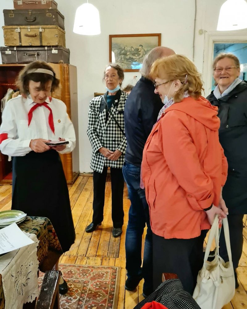 Пушкинский музей провел экскурсию для участников программы «Активное долголетие»