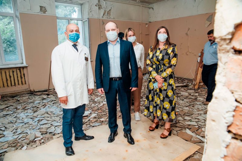 В Ивантеевке проверили ход ремонта зданий городской больницы