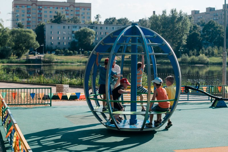 Две новые детские площадки открылись в Пушкинском округе