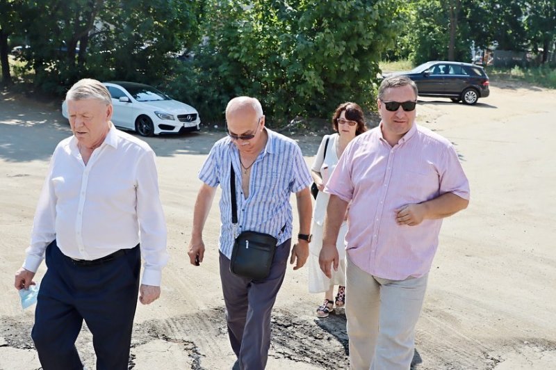 Депутаты Пушкинского округа прошли по «Народным тропам» Ивантеевки