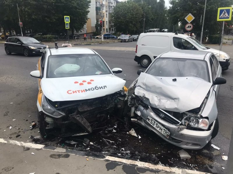Двое детей пострадали в автомобильной аварии в Ивантеевке