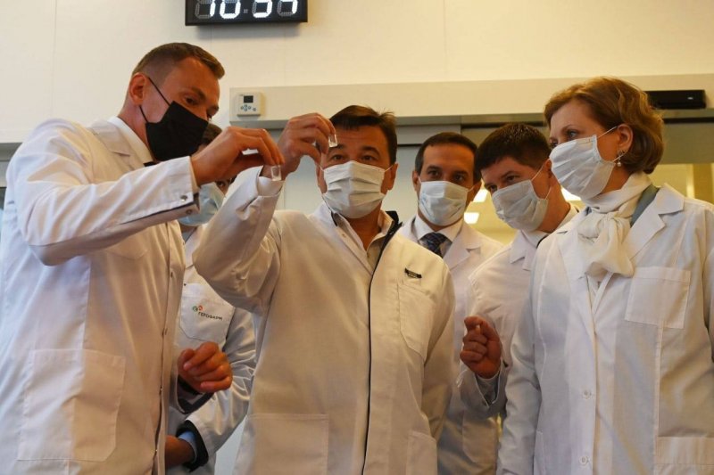 Губернатор запустил в Серпухове производство вакцины «ЭпиВакКорона»