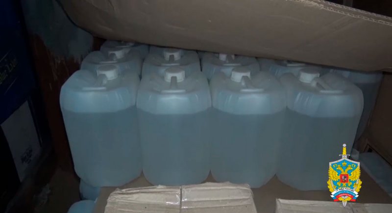 Более 15 тысяч бутылок фальсифицированного алкоголя изъяли полицейские в Королёве