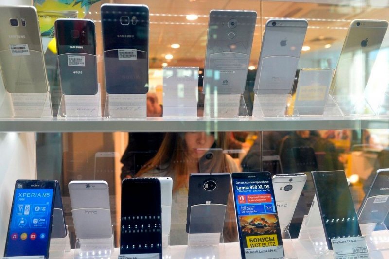 В Домодедово директор магазина украл 11 смартфонов на сумму более полумиллиона рублей