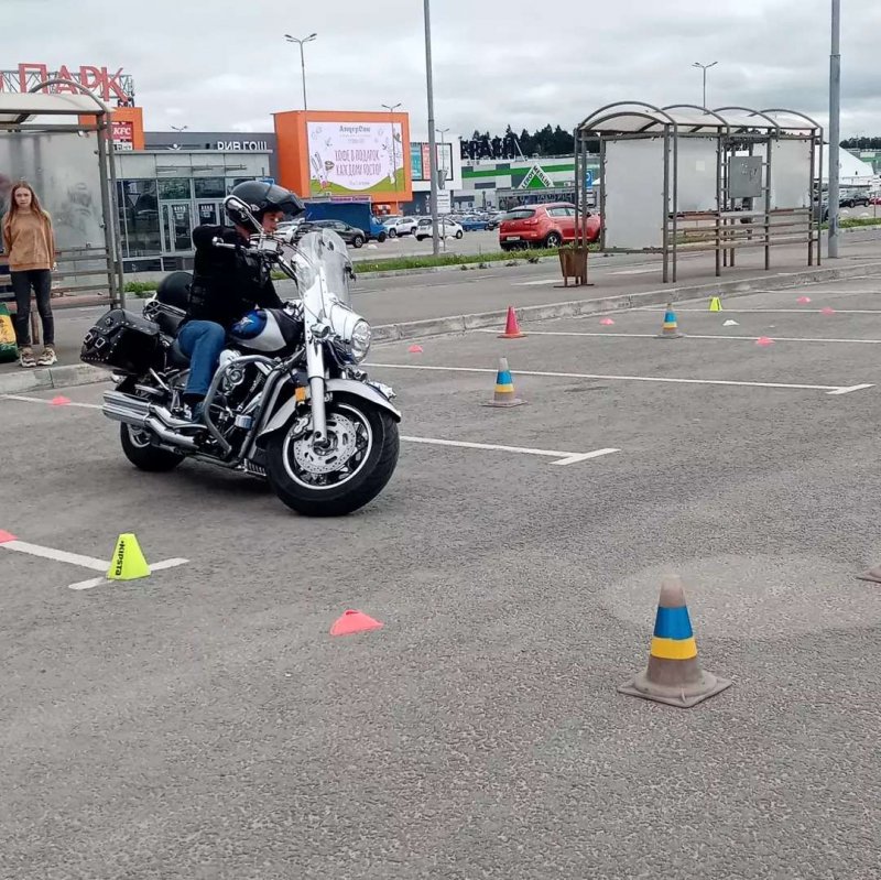 Соревнования по фигурному катанию на мотоциклах прошли в Пушкино