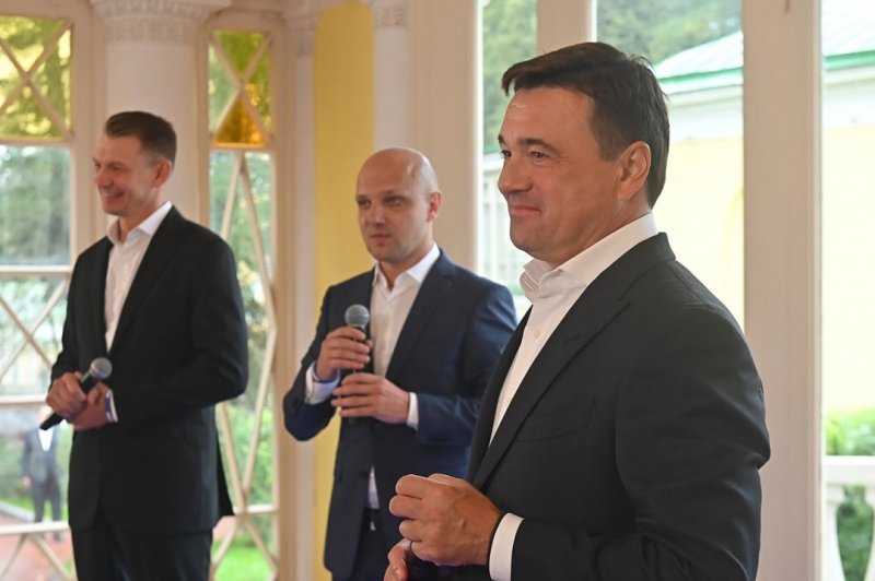 Губернатор Подмосковья встретился с активными жителями ряда округов