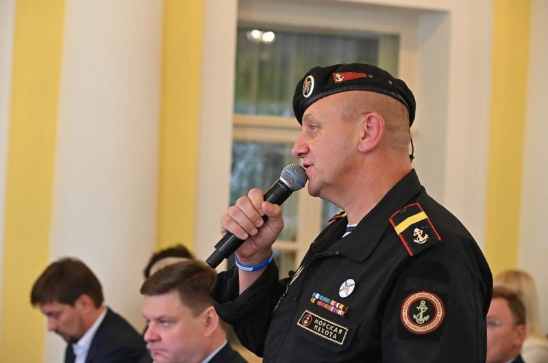 Губернатор Подмосковья встретился с активными жителями ряда округов