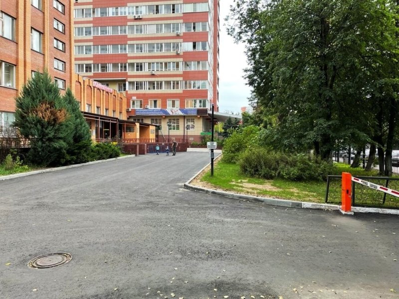 В Пушкинском округе заменят асфальт на территории девяти медучреждений