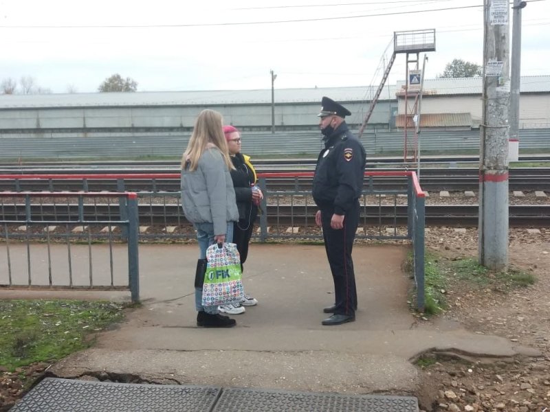 В Софрино провели рейд по проверке безопасности на железной дороге