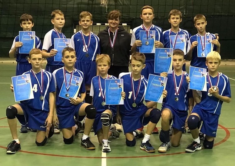 Ивантеевские школьники стали призёрами областных соревнований по волейболу
