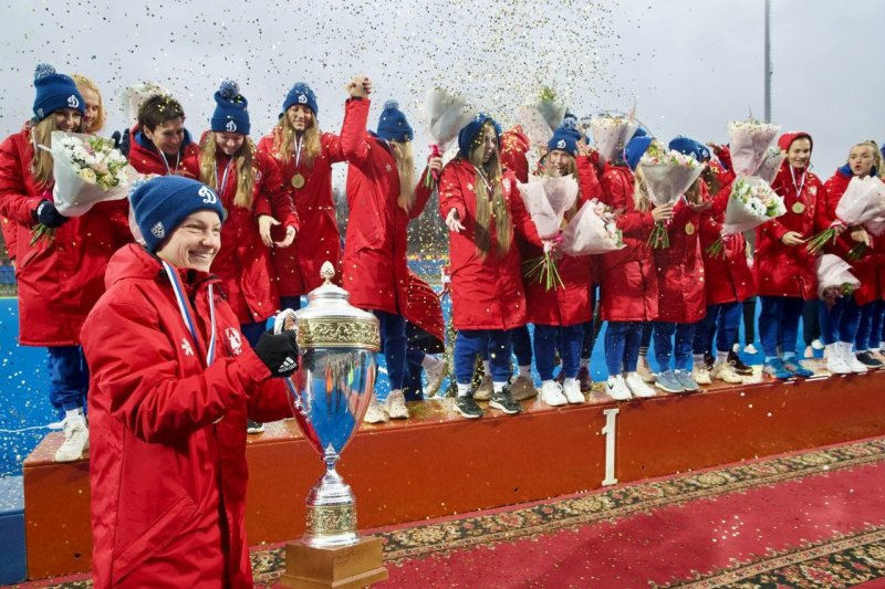 Женская команда «Динамо-Электросталь» стала чемпионом России по хоккею на траве