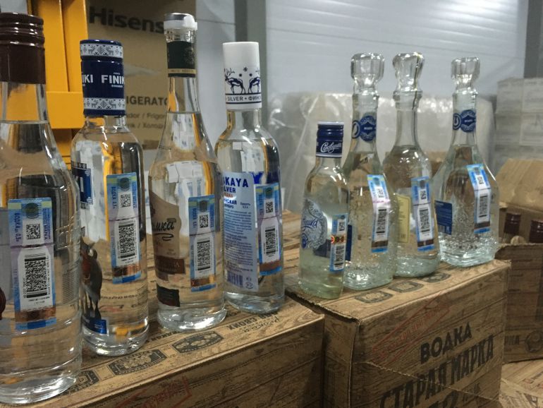 В Подольске нашли и задержали местного жителя, из гаража которого изъято 13000 бутылок алкоголя