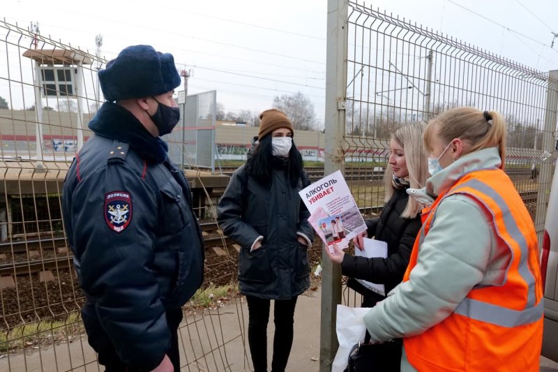 Несанкционированные переходы через железнодорожные пути ликвидируют около станции «Клязьма»