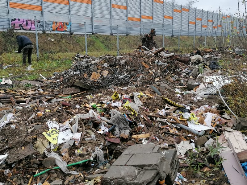 Предприимчивый сосед вывез 10 тонн мусора на территорию СНТ