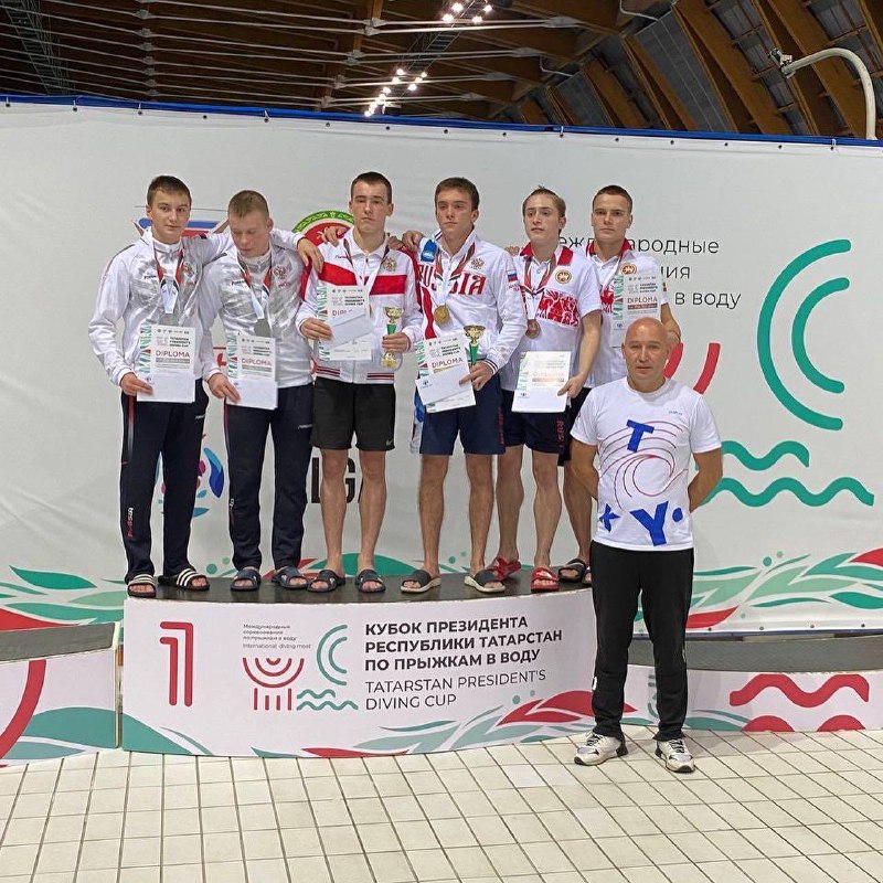 Пять медалей получили подмосковные спортсмены на международных соревнованиях по прыжкам в воду