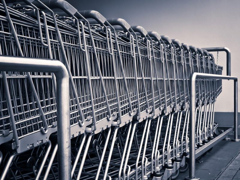 В Щелково покупатель напал на женщину из-за отказа подвинуть тележку в супермаркете