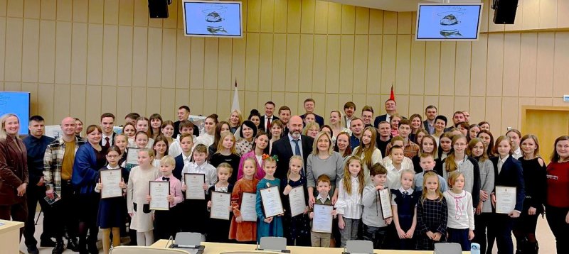 Юные жители Московской области получили награды за лучшие рисунки в сфере ЖКХ