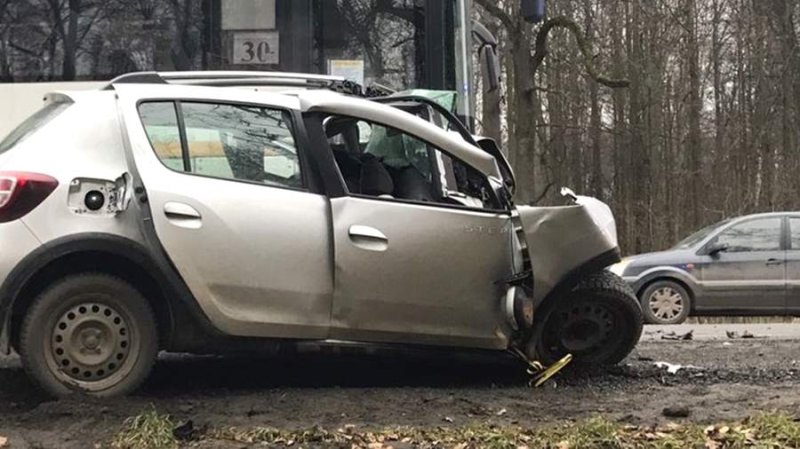 Два человека погибли  в ДТП с автобусом и легковой машиной в Раменском городском округе