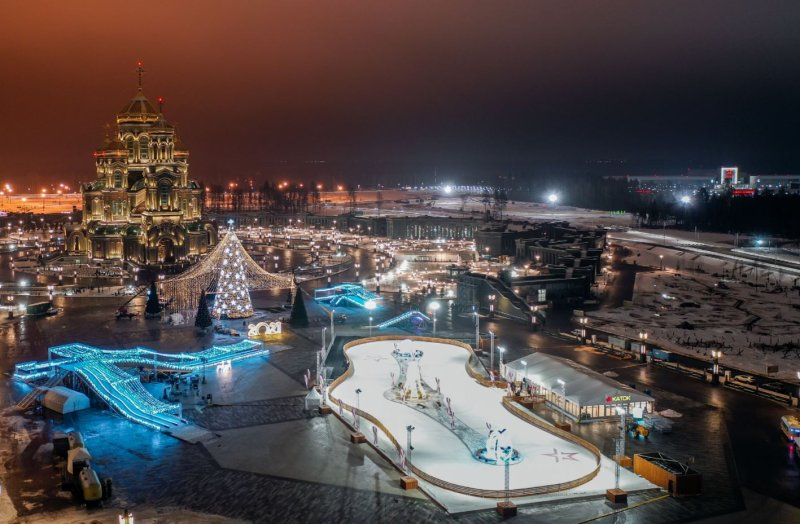 Каток у Главного храма Вооруженных Сил РФ откроется 26 декабря