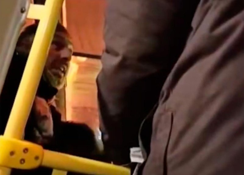 В Королеве водитель автобуса выгнал пассажиров на мороз после скандала с картой оплаты