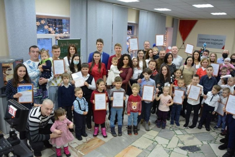 Молодые семьи Пушкинского округа получили свидетельства на приобретение жилья