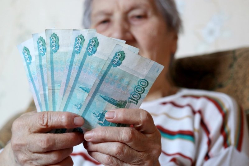 Одинокие пенсионеры в Подмосковье получат прибавку к пенсии